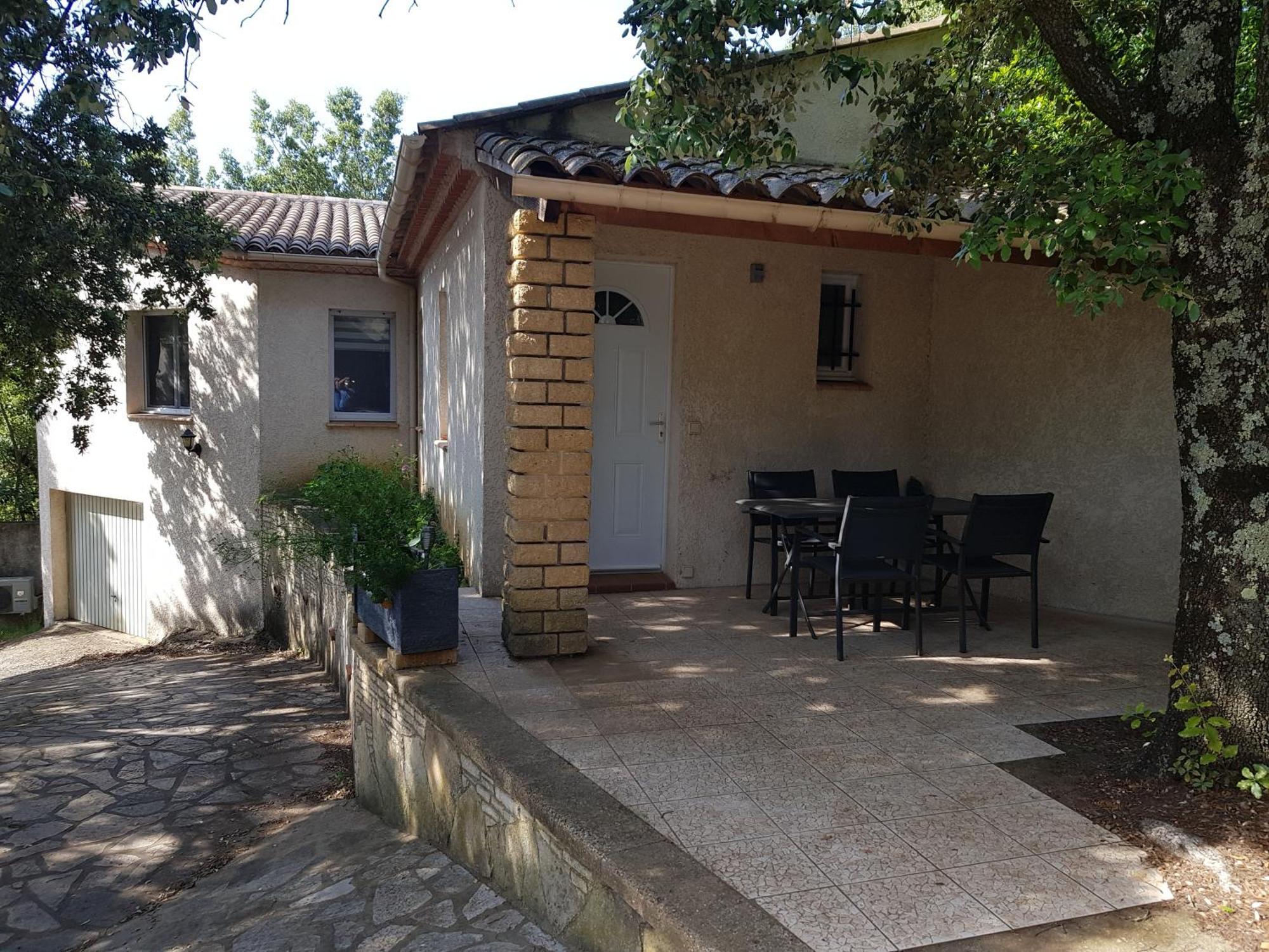 Maison Au Calme Castillon-du-Gard Kültér fotó